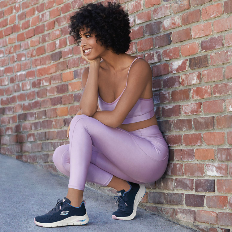 La c&eacute;l&egrave;bre mousse &agrave; m&eacute;moire de forme de Skechers
